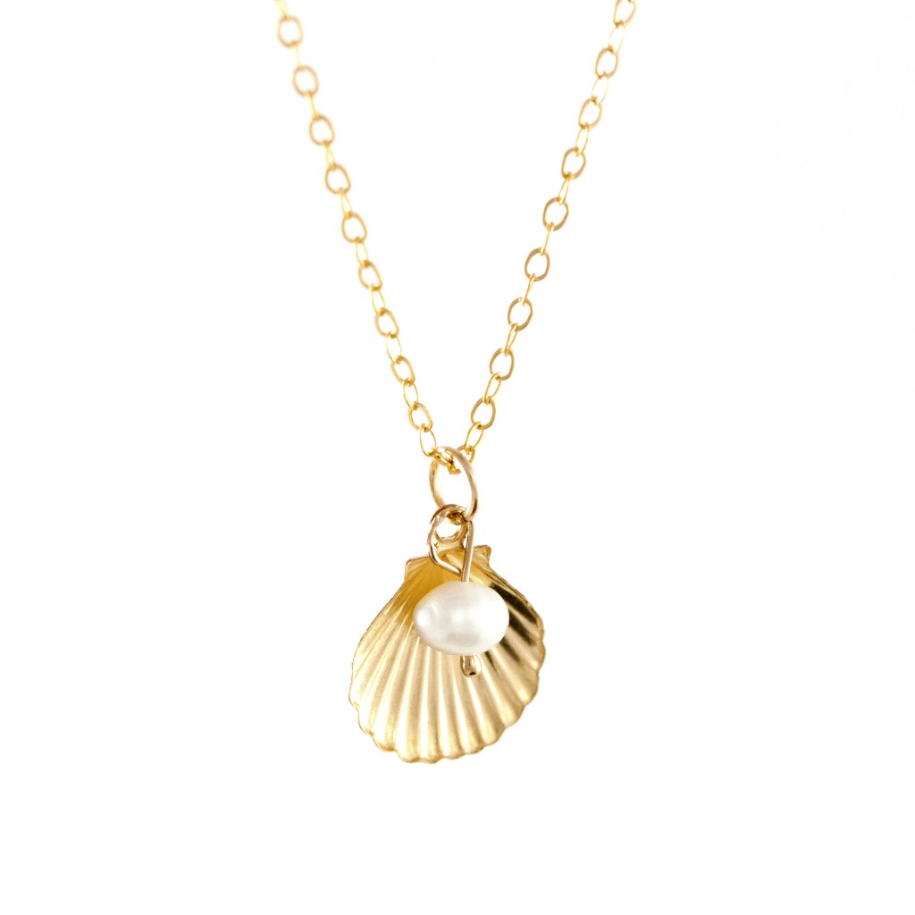lily_king_gold_shell_necklace